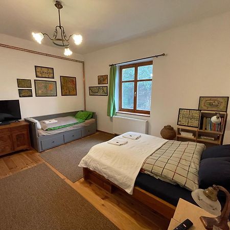 Rustic Cottage & Garden Retreat On Buda Hilltop Boedapest Buitenkant foto