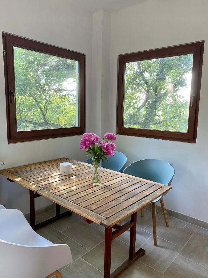 Rustic Cottage & Garden Retreat On Buda Hilltop Boedapest Buitenkant foto